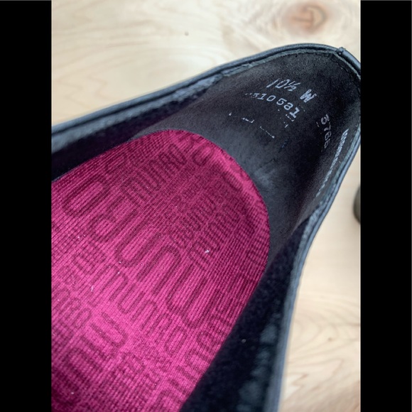 Munro woman NWT closed toe w/ zipper on si… - Picture 9 of 16